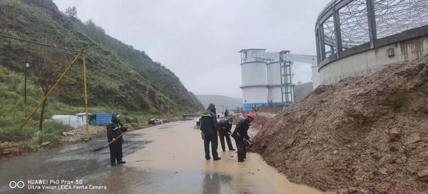 陕煤建设天工公司安装三部全体人员齐心抗洪保安全