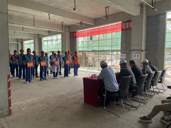 陕煤建设渭南分公司第一项目部物体打击应急演练在启航A、B座项目工地展开