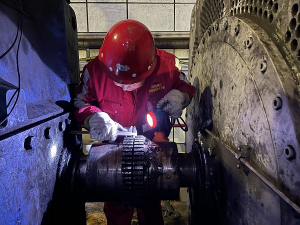 陕煤建设机电安装公司曹家滩项目部：冲刺年末“收官战”