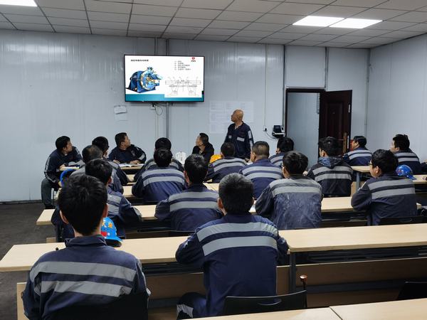 陕煤建设洗选煤运营公司红柳林洗煤厂项目部: “三曲”联奏 打造“精品”班组