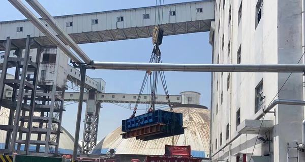 陕煤建设洗选煤运营公司红柳林洗煤厂项目部:“卸旧+换新”勠力同心 完成设备更换任务