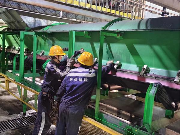 陕煤建设洗选煤运营公司神渭首端运营项目部：迎战盛夏   做好“安全吹哨人”