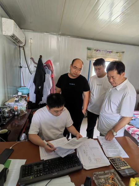 陕煤建设煤矿运营服务分公司:念好党员干部“四字经” 唱响红色引领安全弦