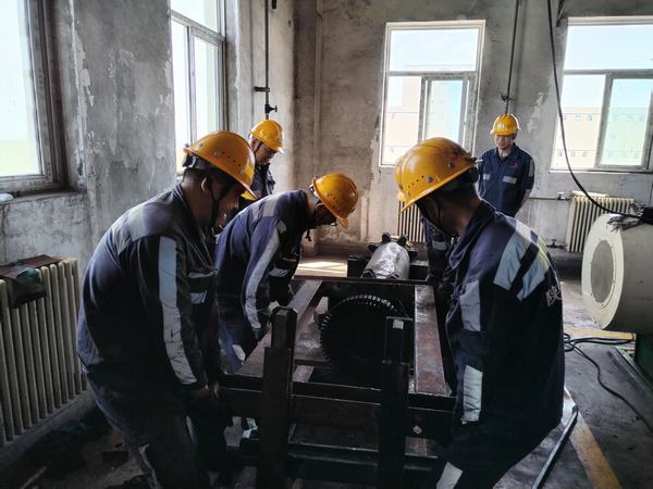 陕煤建设洗选煤运营公司神渭首端运营项目部：攻坚第一战  检好第一线