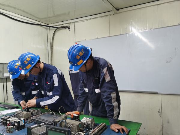 陕煤建设洗选煤运营公司红柳林洗煤厂项目部: 精准施策 打好降本增效的“持久战”