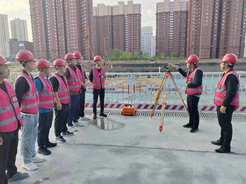 陕煤建设榆林公司第十一项目部：九月金秋日 练兵正当时