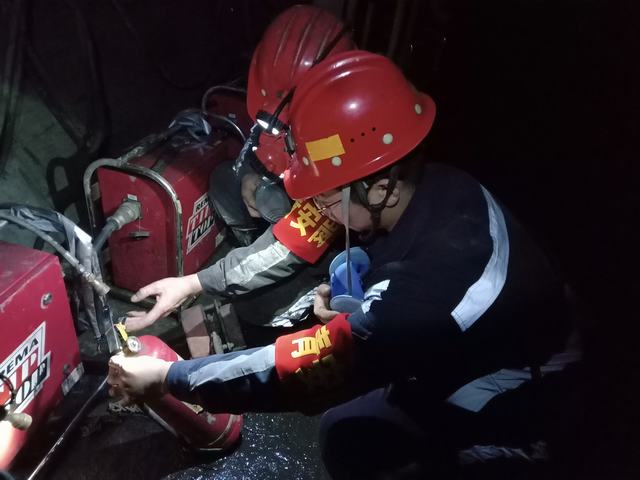 陕煤建设韩城分公司张家峁项目部“四把锁”锁紧百日“安全门”