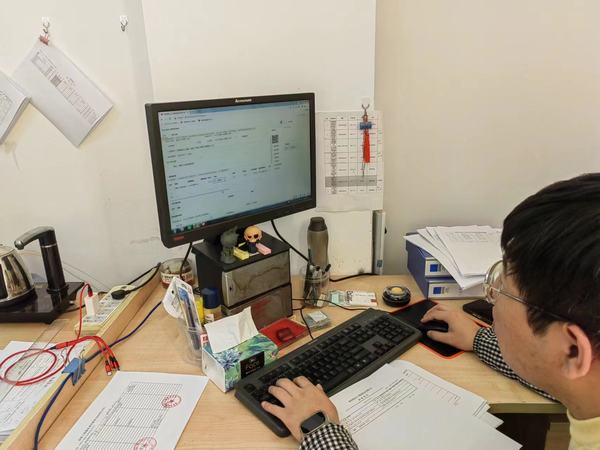 陕煤建设煤矿运营服务分公司:“线下”+“线上”防范财务风险