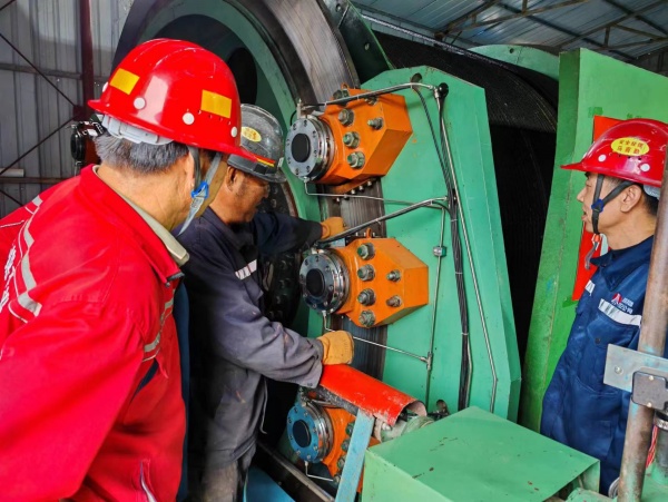 陕煤建设矿建三公司：提升管理效能，打造提升运输“安全线”