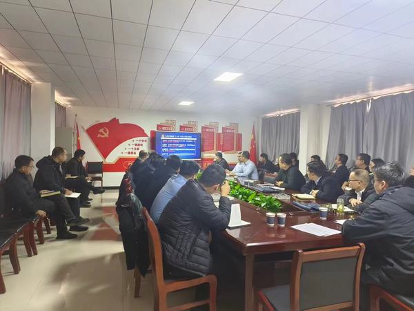 陕煤建设煤矿运营服务分公司：紧盯节日病 从严纠四风