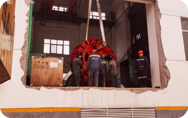 陕煤建设机电安装公司主提升机电机抢修工程顺利完成