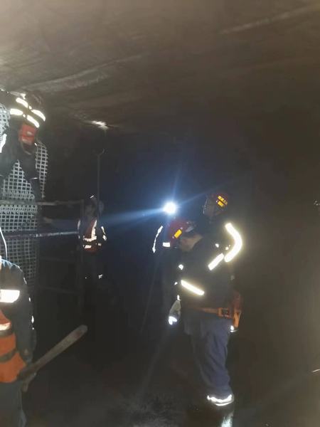 陕煤建设煤矿运营服务分公司：做好后勤保障  积极应对雨雪低温冰冻天气