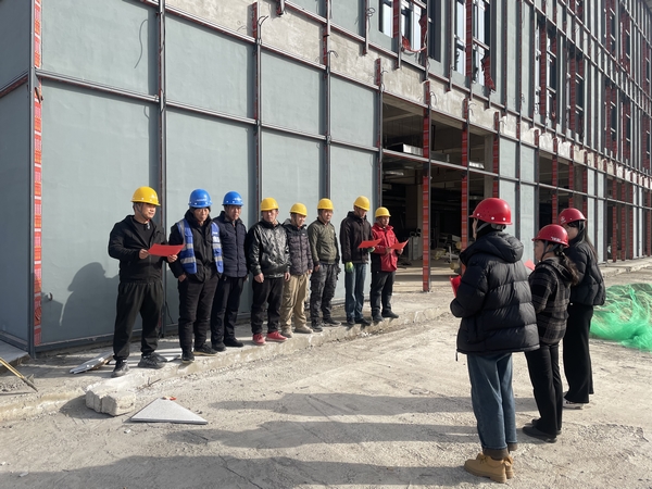 陕煤建设渭南分公司第一项目部：巾帼“半边天”助力安全在行动