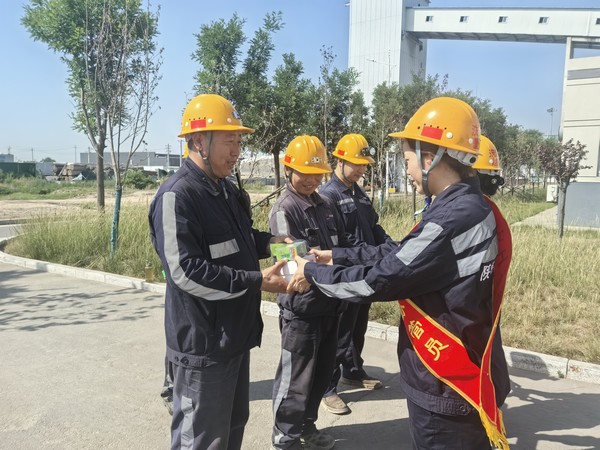 陕煤建设洗选煤运营公司神渭蒲城运营项目部 开展：“助检修、嘱安全、送温暖”活动