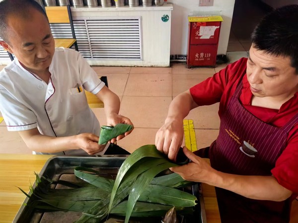 陕煤建设洗选煤运营公司柠条塔运营项目部开展“浓情端午节，‘粽’享好时光”主题活动