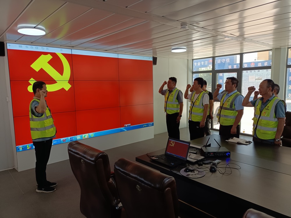 陕煤建设铜煤公司基层党支部开展“八一”主题活动