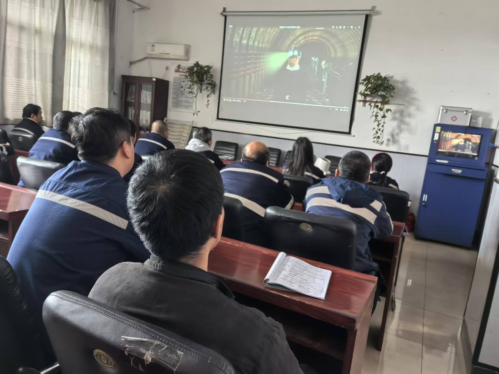 陕煤建设洗选煤运营公司澄合山阳运营项目部：以安全“预警”保“顺畅”铸“防线”