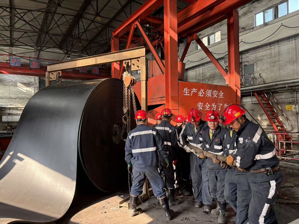 陕煤建设韩城分公司张家峁项目部:匠心筑基 鏖战检修