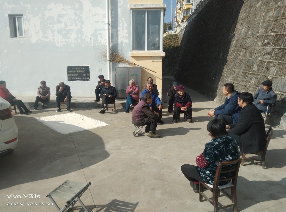 陕煤建设定点帮扶村：“小板凳”架起“连心桥”