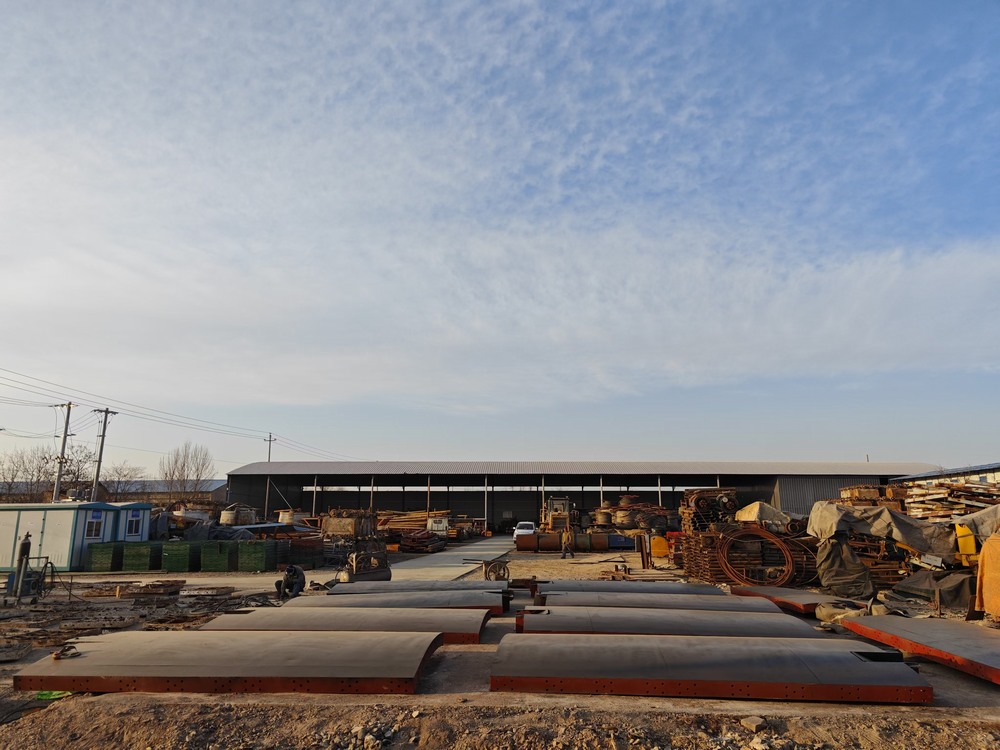 陕煤建设矿建二公司:模板改造 破旧立新“焕”新机