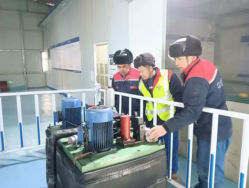 陕煤建设矿建三公司:坚守一线 画好春节“平安符”