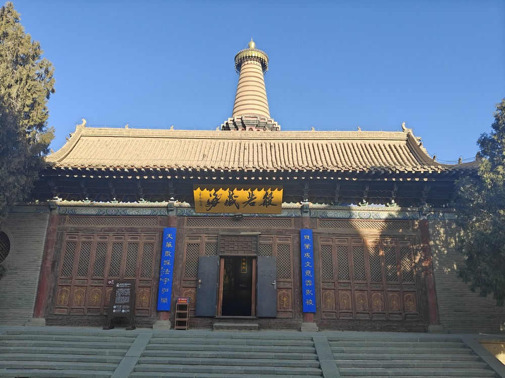 与千年佛陀的午后私语