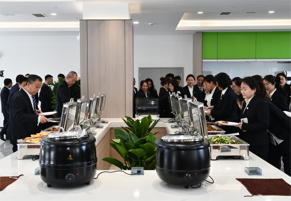 陕煤建设天工公司：“舌尖上的关怀”，职工新餐厅暖心登场