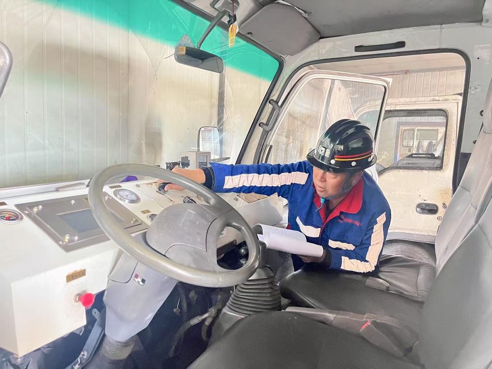 陕煤建设机电安装公司柠条塔项目部：铁肩担重任的运输线"守门人"