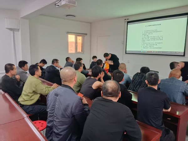 陕煤建设煤矿运营服务分公司：“五一”坚守不停学 安全培训不打烊