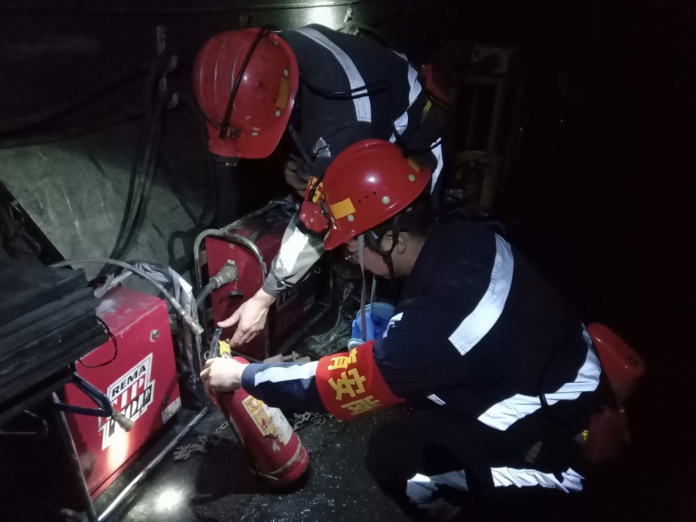 陕煤建设韩城分公司张家峁项目部：坚守诠释担当 点亮劳动之光
