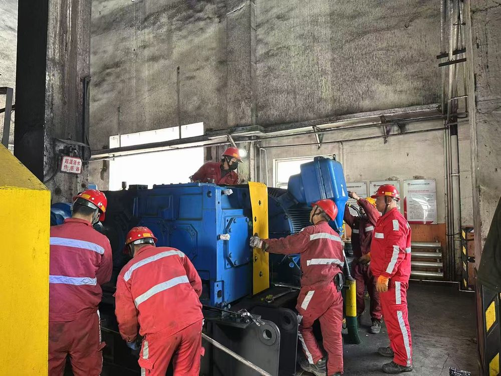 陕煤建设机电安装公司曹家滩项目部高效完成检修任务，筑牢安全生产防线