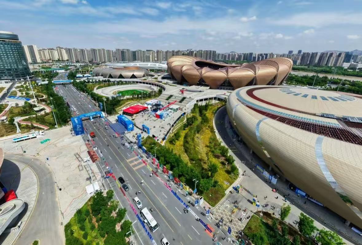 黄河岸边的双生奔跑：马拉松与企业的时代同频