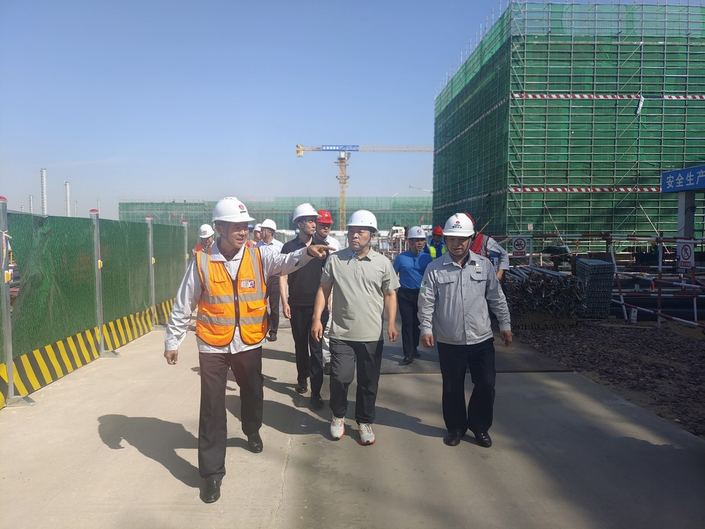徐五才深入陕煤建设榆林化学二期一阶段项目调研指导