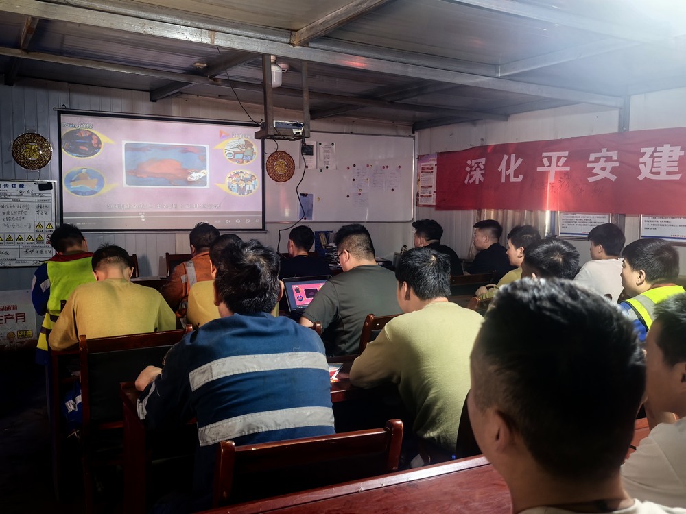 陕煤建设洗选煤运营公司第二项目部:以“绿色”与“规范”为笔 绘就发展新图景