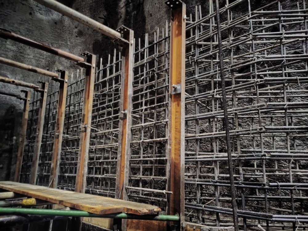 陕煤建设矿建二公司曹家滩超大直径立井马头门工程施工圆满完成