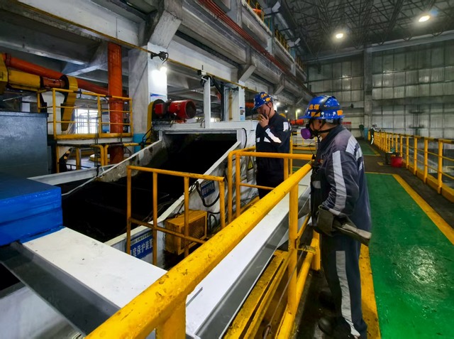 陕煤建设洗选煤运营公司红柳林洗煤厂项目部：心有猛虎，细嗅蔷薇