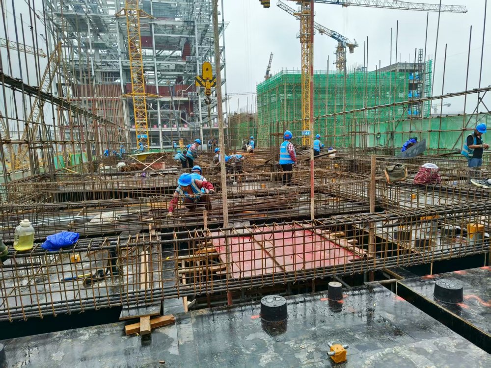 陕煤建设韩城分公司土建四项目部:双节攻坚奏强音,项目建设破浪行