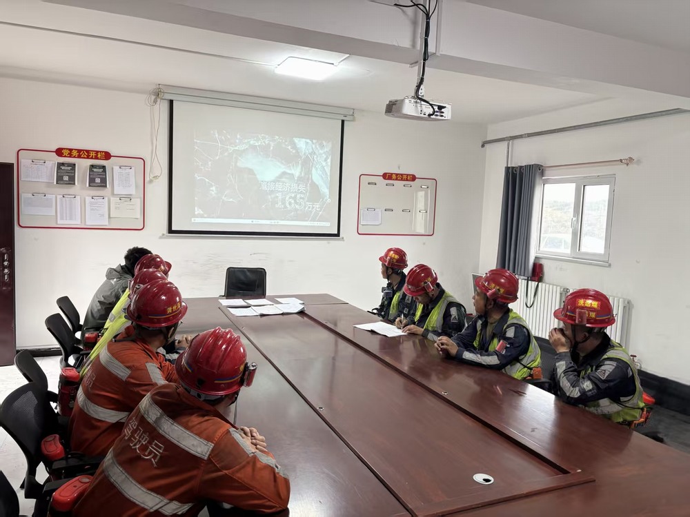 陕煤建设洗选煤运营公司第五项目部： 打出“组合拳” 把稳“安全舵”