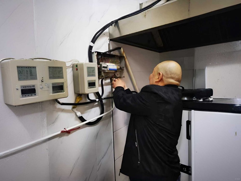 陕煤建设机电安装公司:锚定“两堂一舍”核心阵地 织密安全保障网