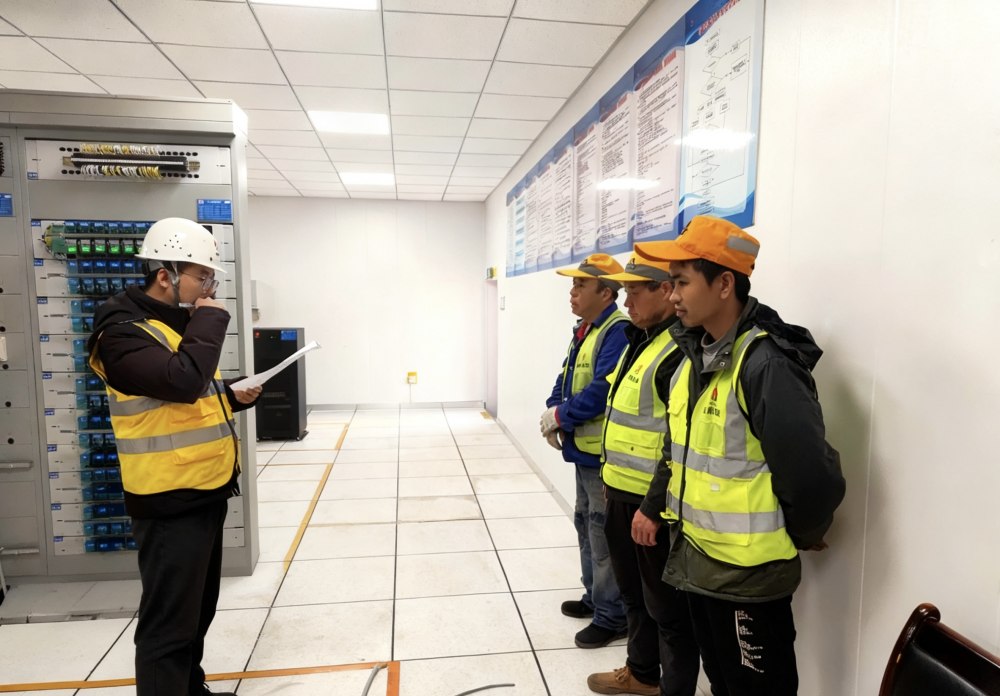 陕煤建设路桥分公司黄陵项目部以“干学结合”筑牢安全生产防线