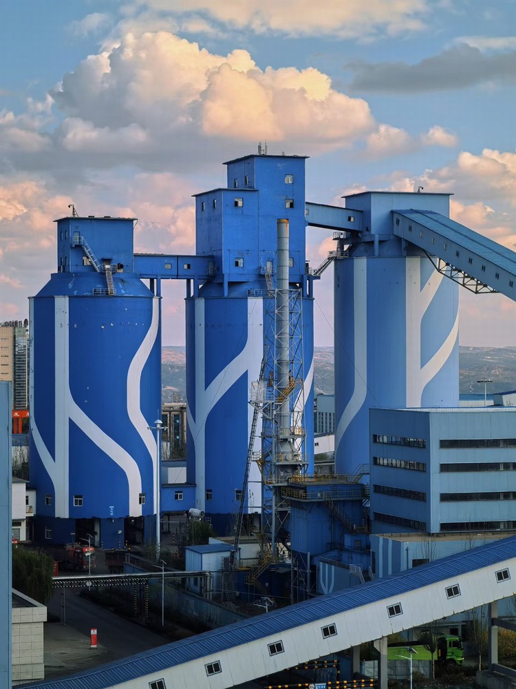 神木冬韵里,藏着最动人的烟火与担当