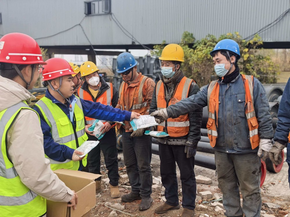 陕煤建设路桥分公司荆州项目收官冲刺守底线,暖心护航保平安